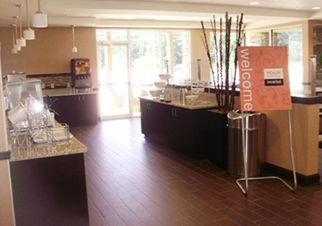 Comfort Inn & Suites Dothan East Екстер'єр фото