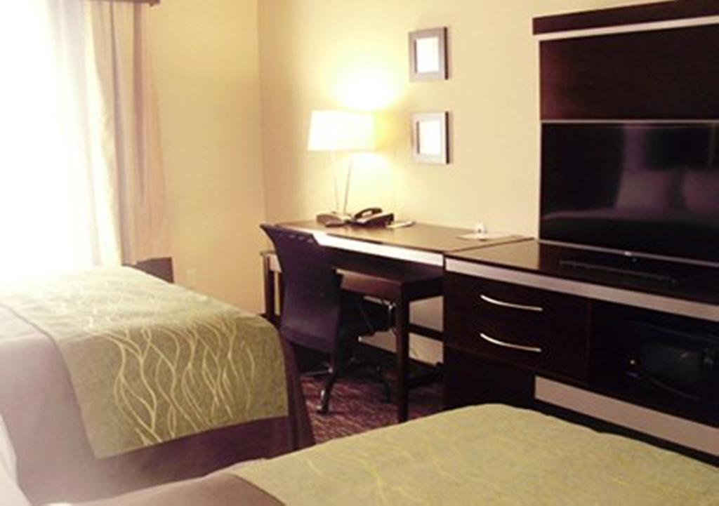 Comfort Inn & Suites Dothan East Екстер'єр фото