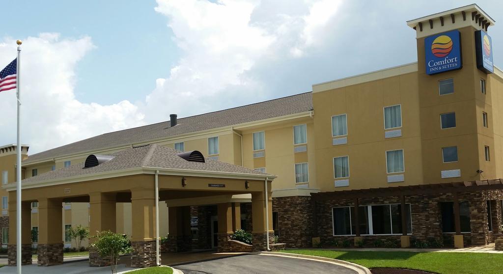 Comfort Inn & Suites Dothan East Екстер'єр фото