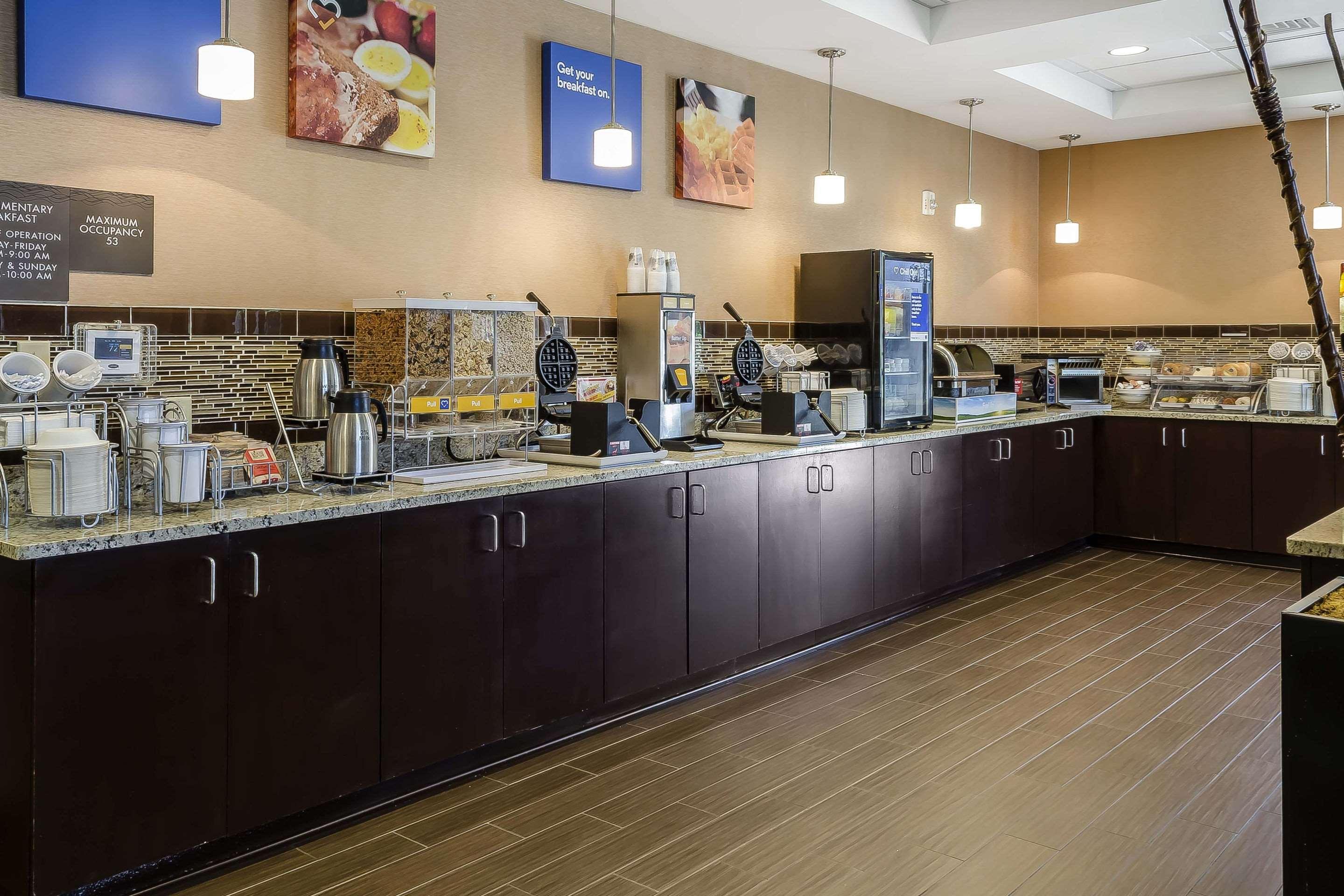Comfort Inn & Suites Dothan East Екстер'єр фото
