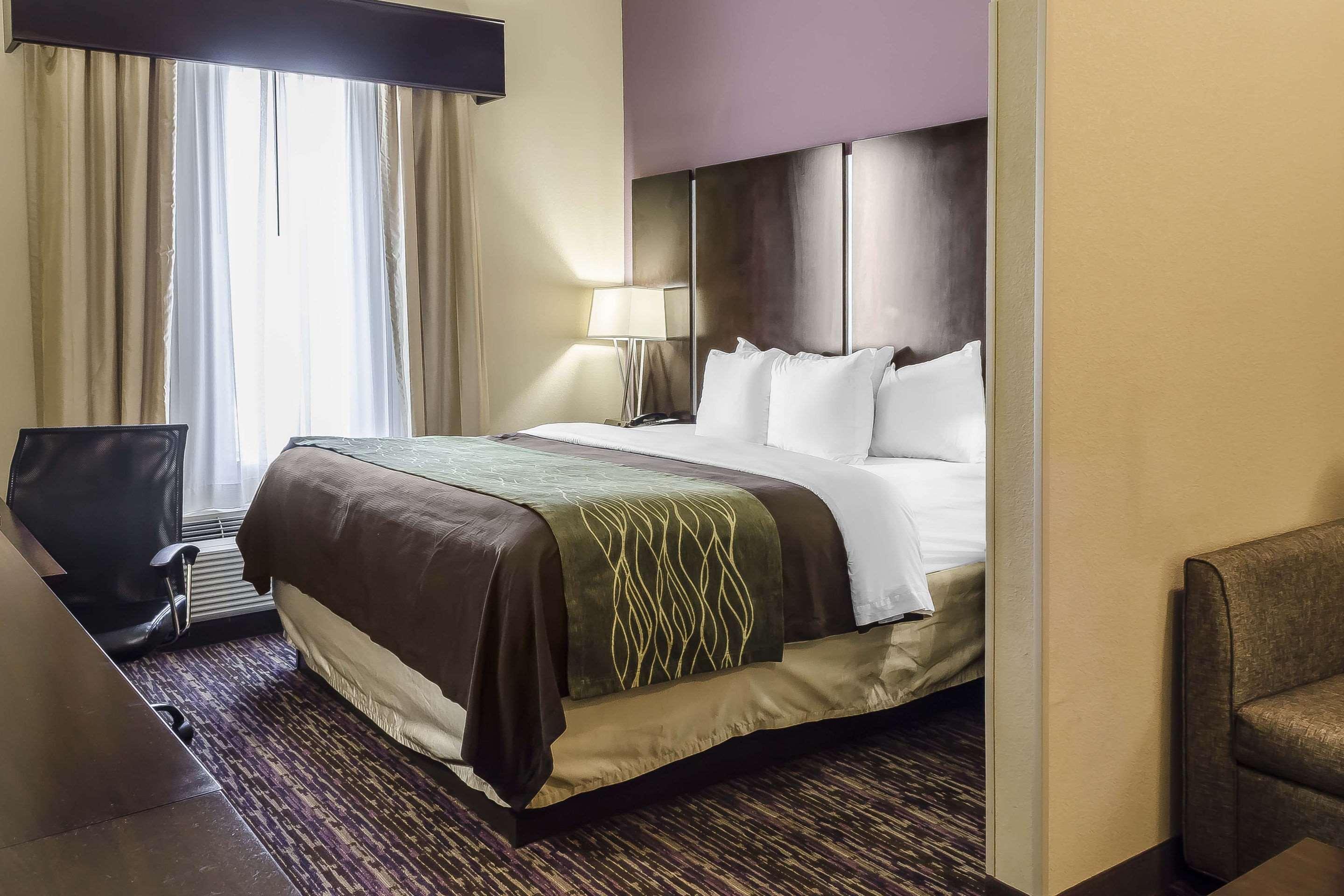 Comfort Inn & Suites Dothan East Екстер'єр фото