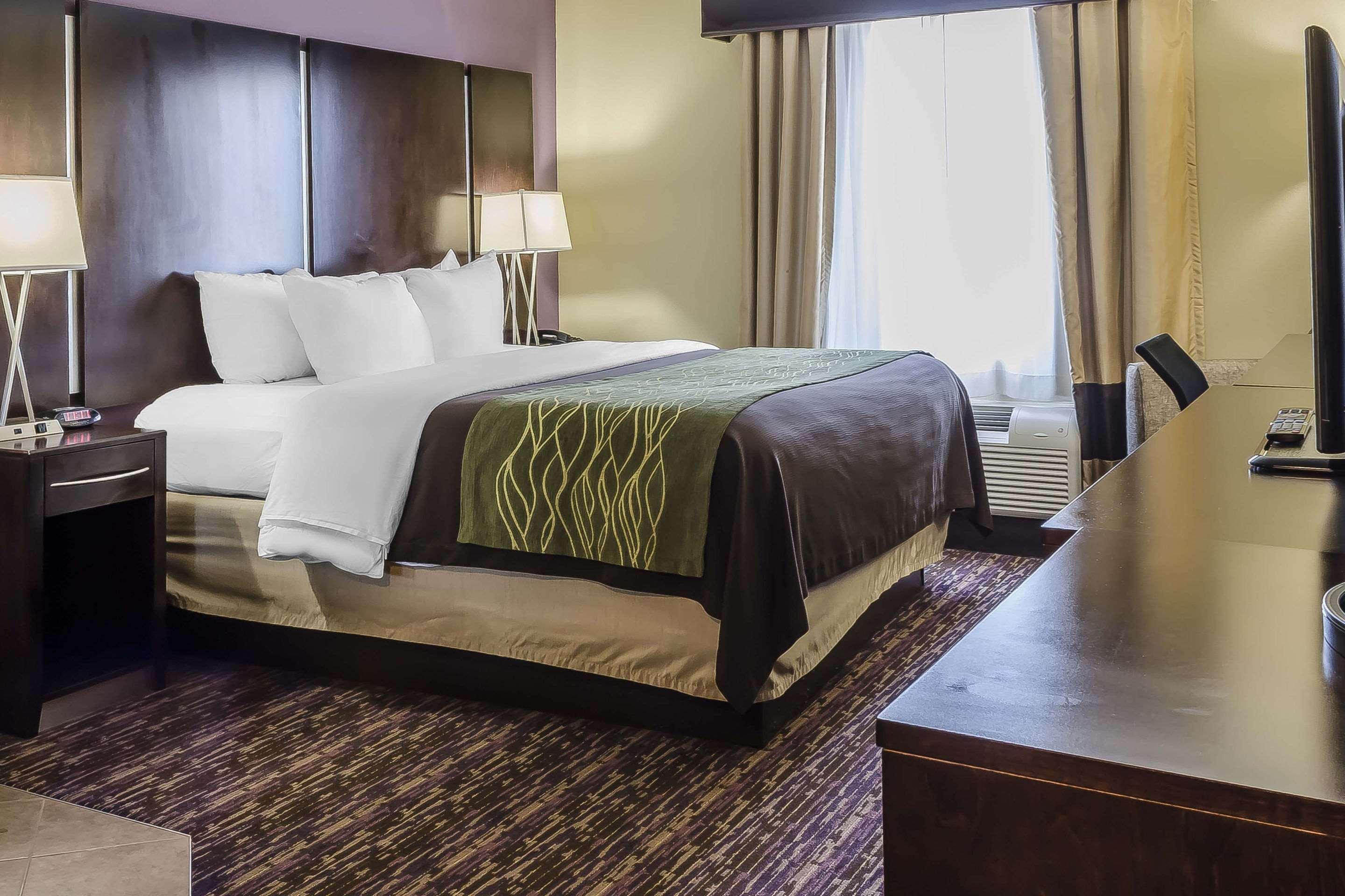 Comfort Inn & Suites Dothan East Екстер'єр фото