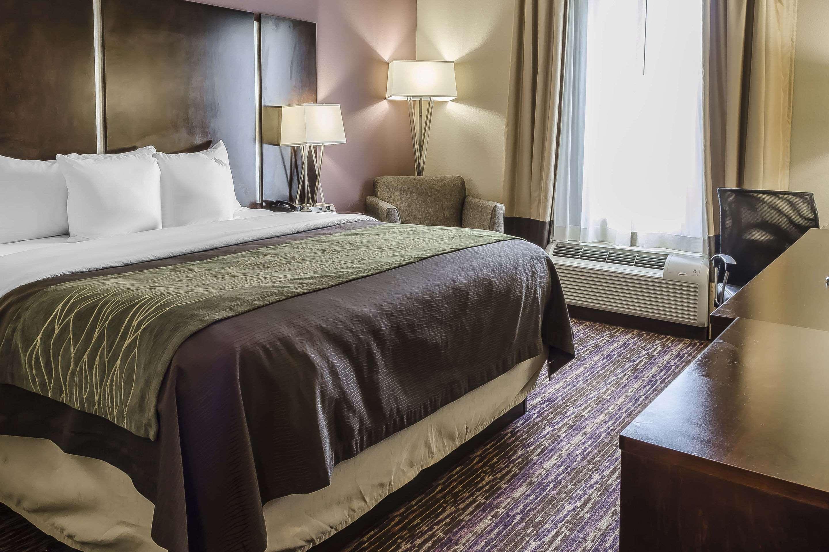 Comfort Inn & Suites Dothan East Екстер'єр фото