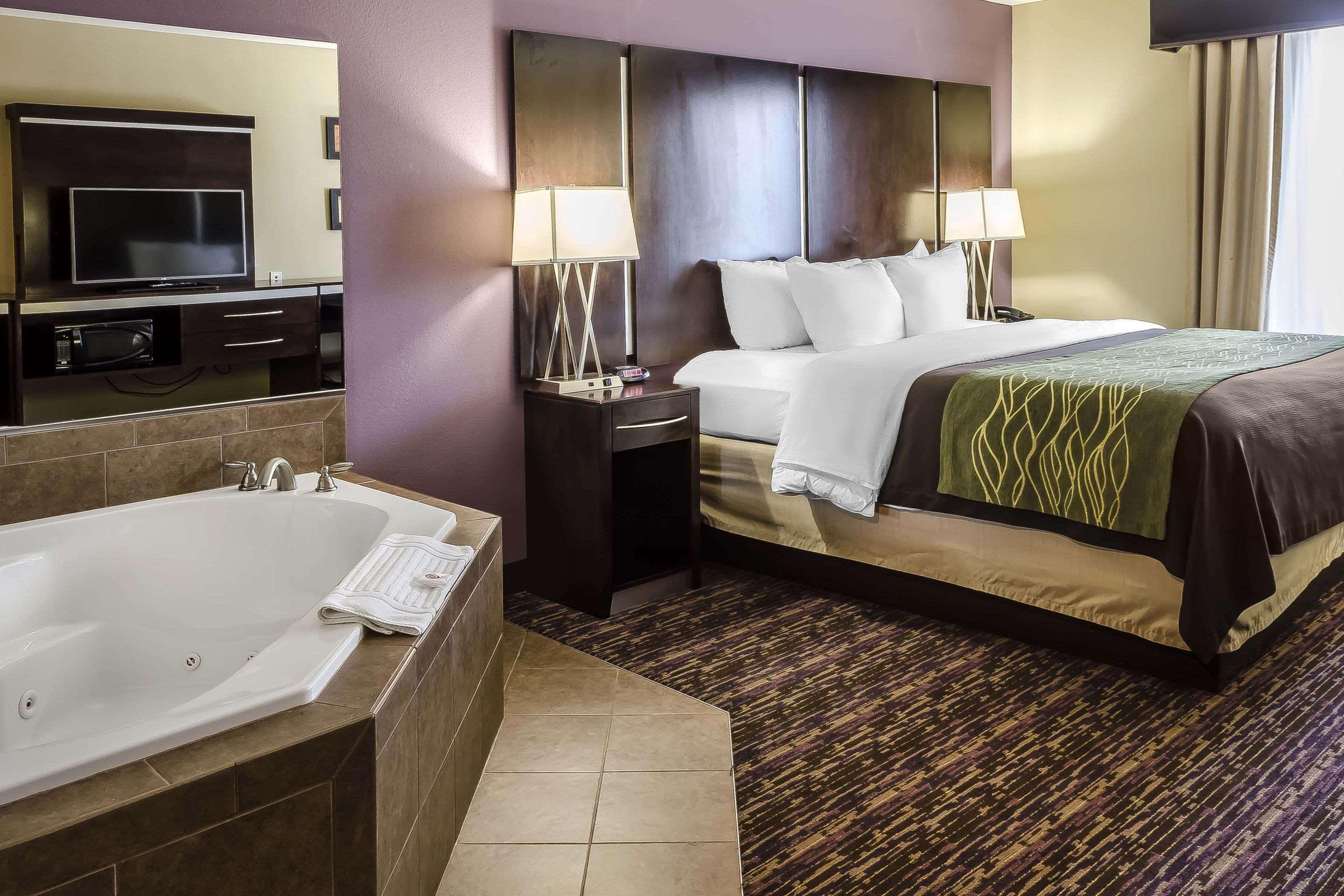 Comfort Inn & Suites Dothan East Екстер'єр фото