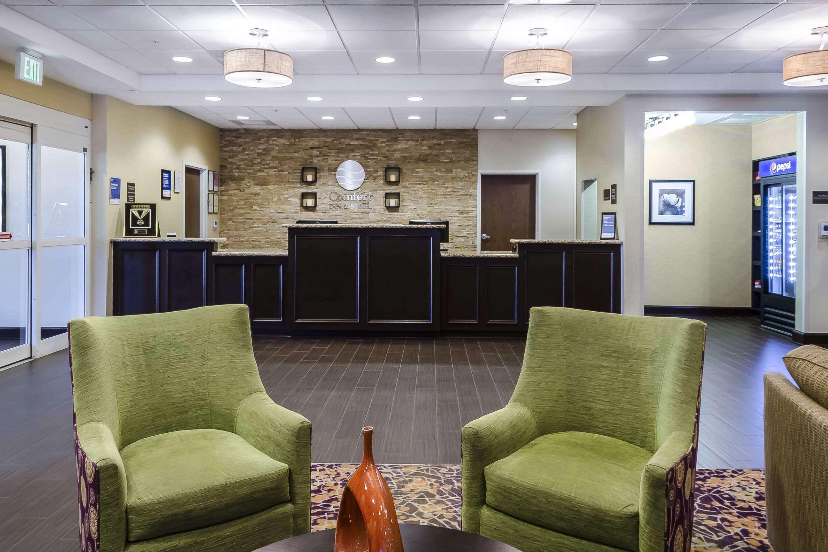 Comfort Inn & Suites Dothan East Екстер'єр фото